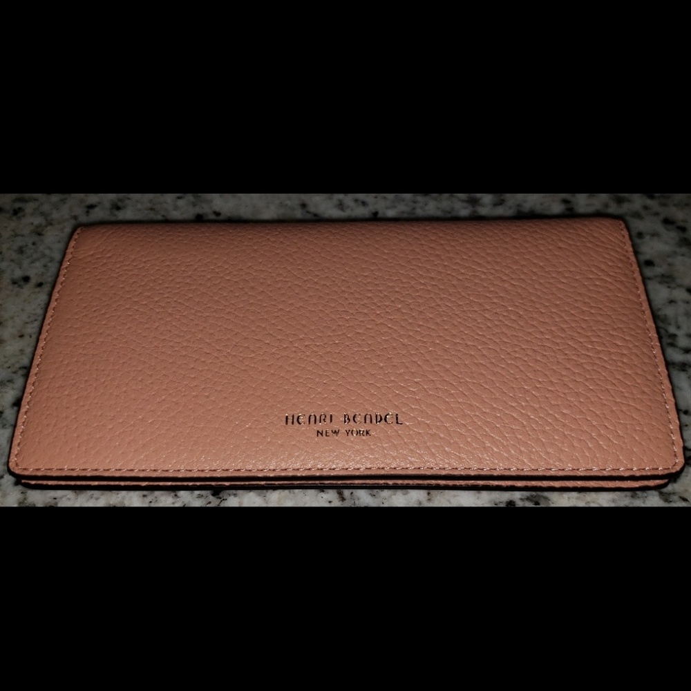 Henri Bendel Kangaroo Wallet